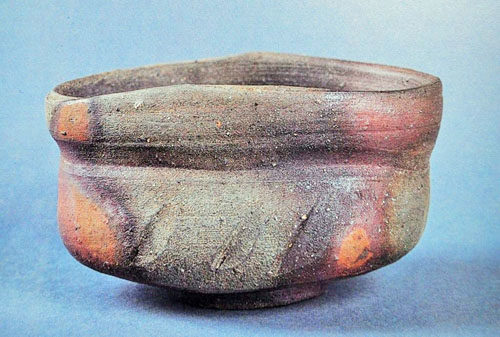 「うわぐすり」のないザラザラした素材の茶碗の画像
