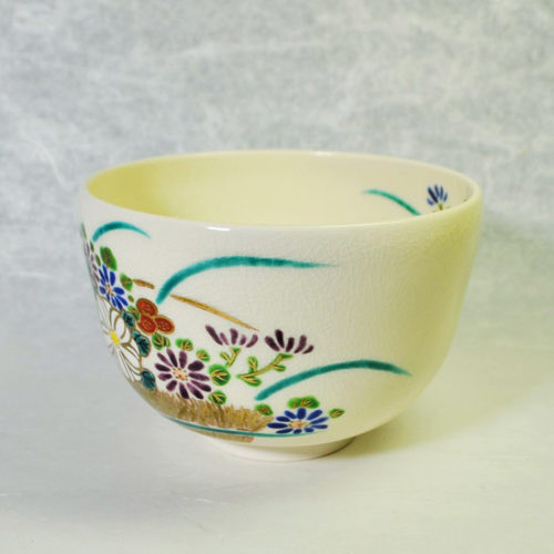 抹茶碗色絵菊花の右側の画像